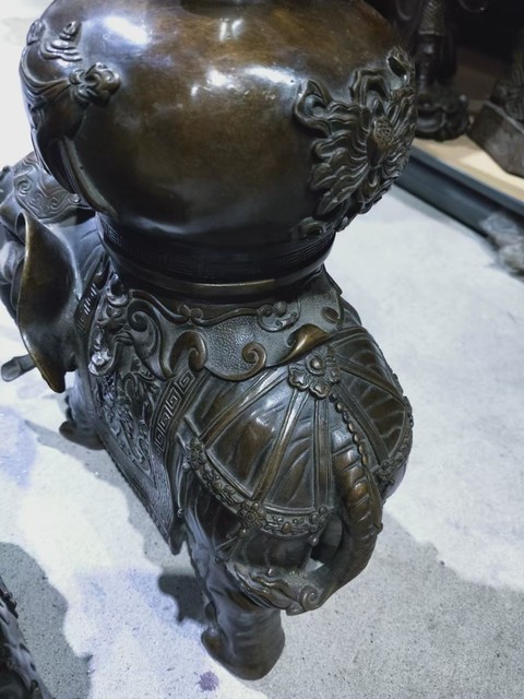 古玩銅器銅象真品鑒賞圖