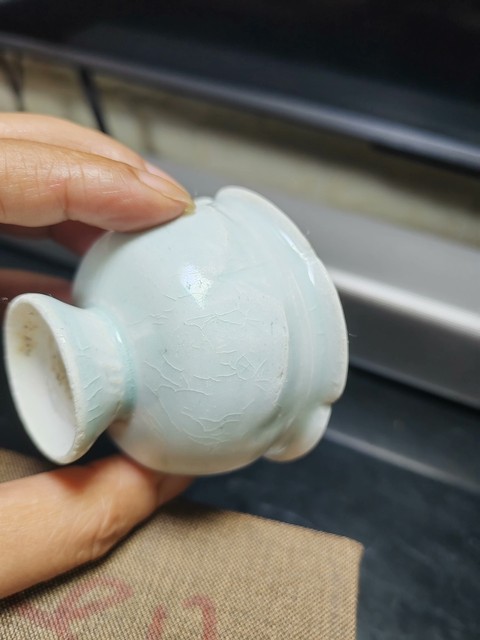 古玩陶瓷湖田窯青白釉花口杯真品鑒賞圖