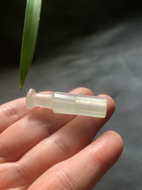 古玩玉器天然翡翠雕“煙嘴”真品鑒賞圖