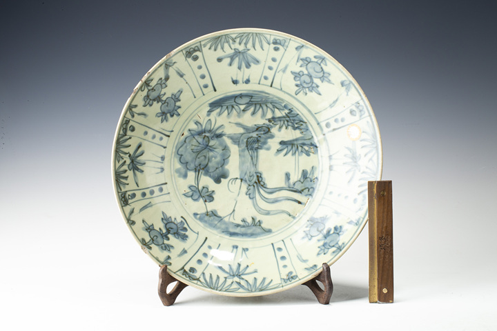 古玩陶瓷明晚·青花鳳凰牡丹紋大盤真品鑒賞圖
