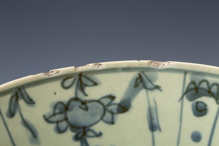古玩陶瓷明晚·青花鳳凰牡丹紋大盤真品鑒賞圖