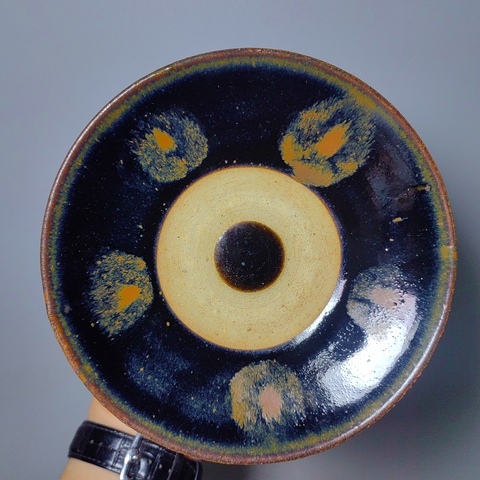 古玩陶瓷盤真品鑒賞圖
