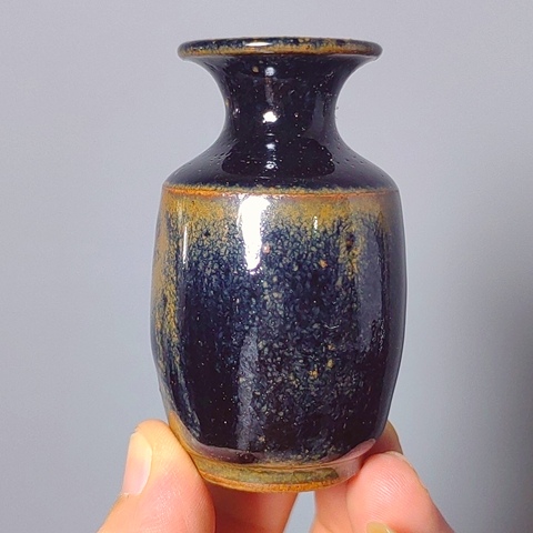 古玩陶瓷瓶真品鑒賞圖