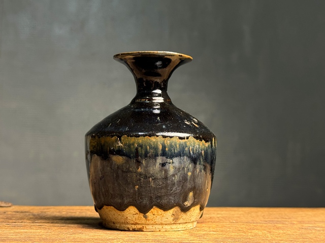 古玩陶瓷瓶真品鑒賞圖
