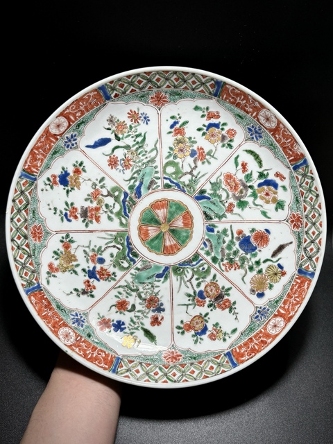 古玩陶瓷清康熙·精品“滿工細路”五彩花神紋深腹大盤拍賣，當前價格4600元