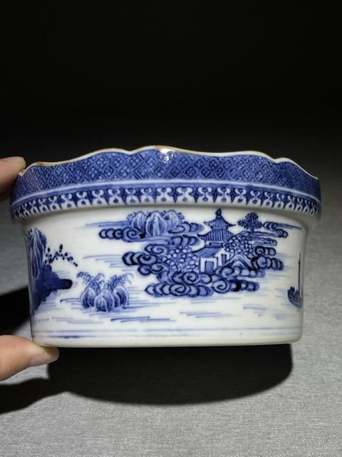 古玩陶瓷青花山水人物蓋鍋真品鑒賞圖
