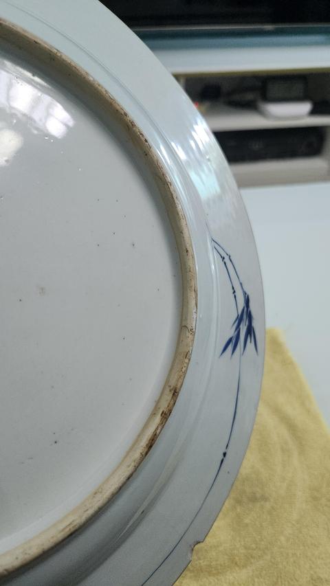 古玩陶瓷康熙青花纏枝牡丹紋盤真品鑒賞圖