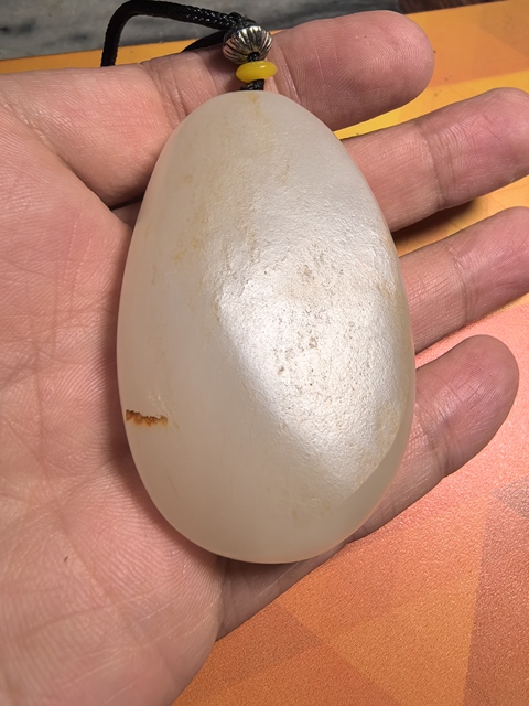 古玩玉器天然和田玉籽料雕件真品鑒賞圖