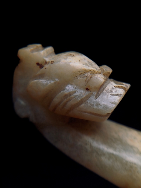 古玩玉器和田玉雕“龍首帶鉤”真品鑒賞圖