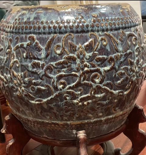 古玩陶瓷雙鋪首鈞釉印花罐真品鑒賞圖