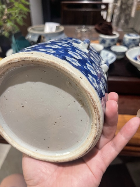 古玩陶瓷青花留白冰梅紋四系粥罐真品鑒賞圖