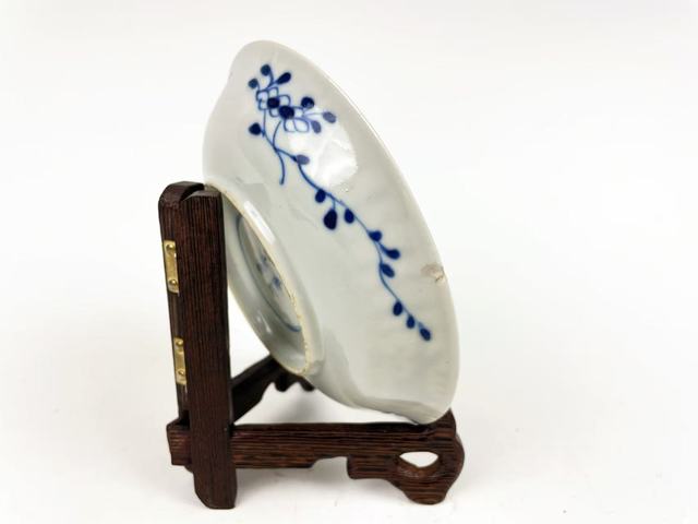 古玩陶瓷清光緒·青花花卉魚紋盤拍賣，當前價格0元
