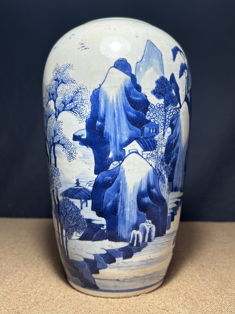 古玩陶瓷清康熙 青花人物紋瓶真品鑒賞圖