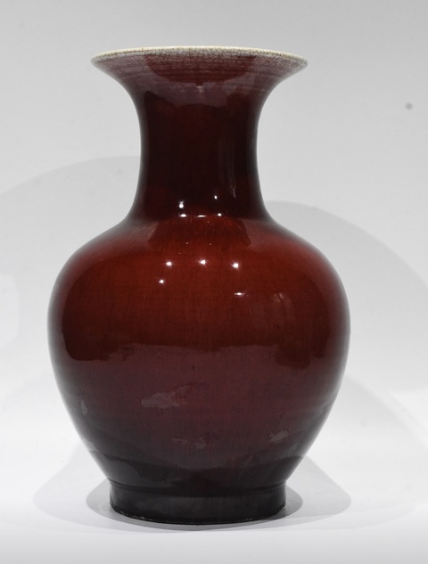 古玩陶瓷紅釉撇口瓶真品鑒賞圖