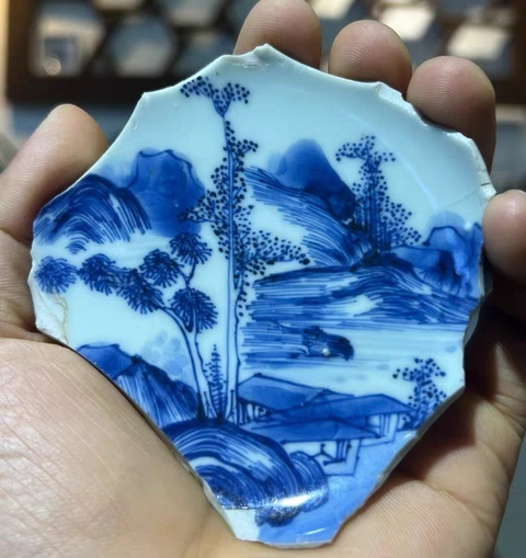 古玩陶瓷山水紋青花標本真品鑒賞圖