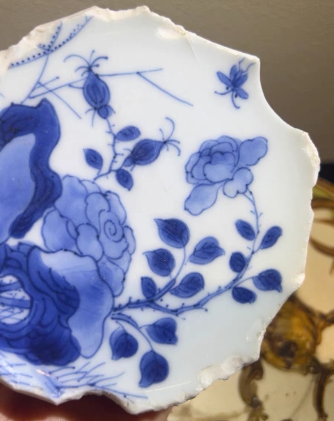 古玩陶瓷青花蝶戀花標本真品鑒賞圖