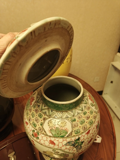 古玩陶瓷花鳥紋五彩將軍罐真品鑒賞圖