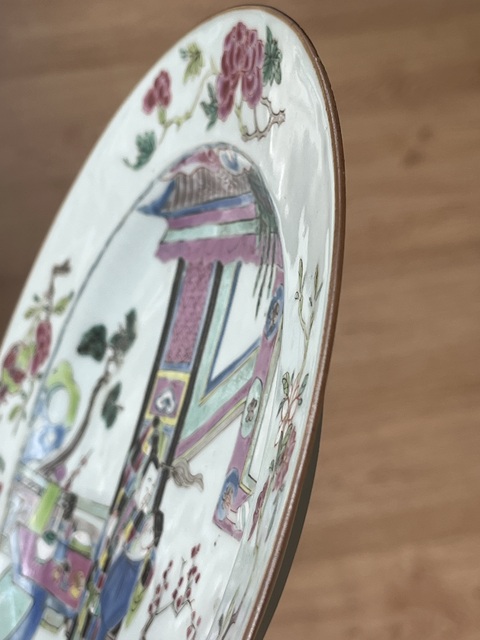 古玩陶瓷人物紋粉彩盤真品鑒賞圖