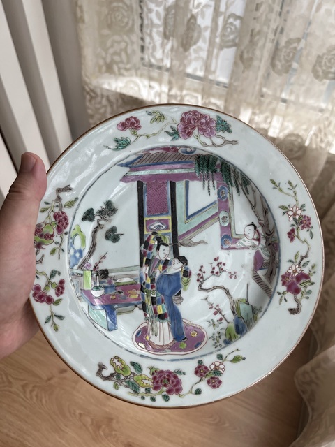 古玩陶瓷人物紋粉彩盤真品鑒賞圖