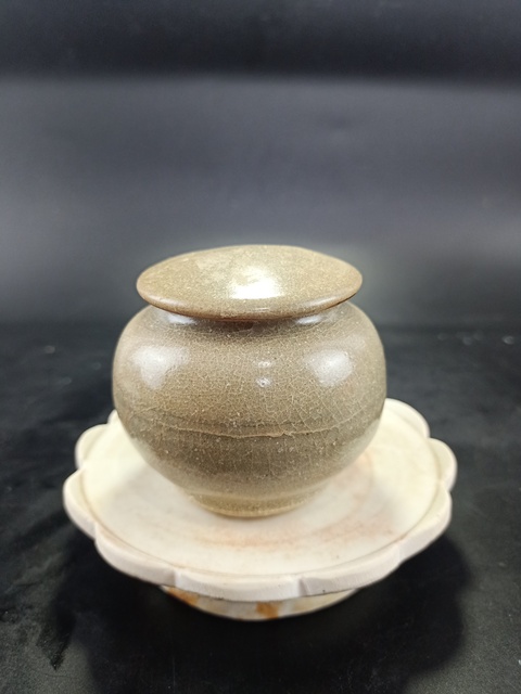古玩陶瓷【館藏級精品】明代 龍泉窯蓋罐【頂級龍泉青釉】拍賣,當前價格0元