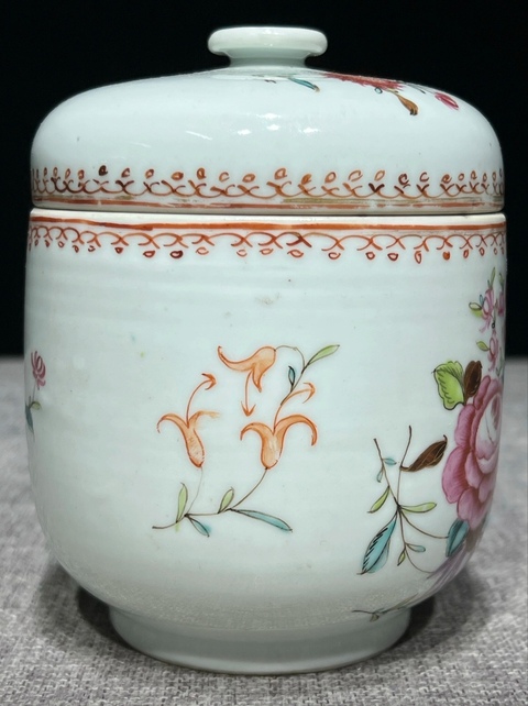 古玩陶瓷花卉紋蓋缸真品鑒賞圖