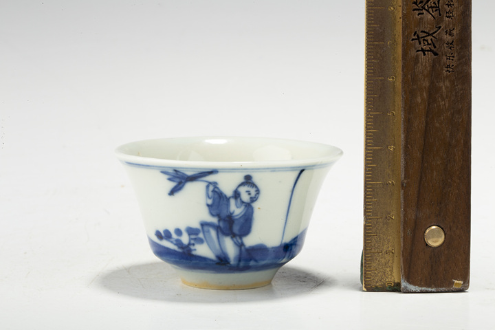 古玩陶瓷清晚·青花嬰戲人物紋杯
真品鑒賞圖