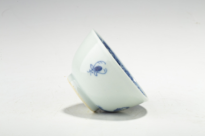 古玩陶瓷清早·青花花卉紋杯
真品鑒賞圖