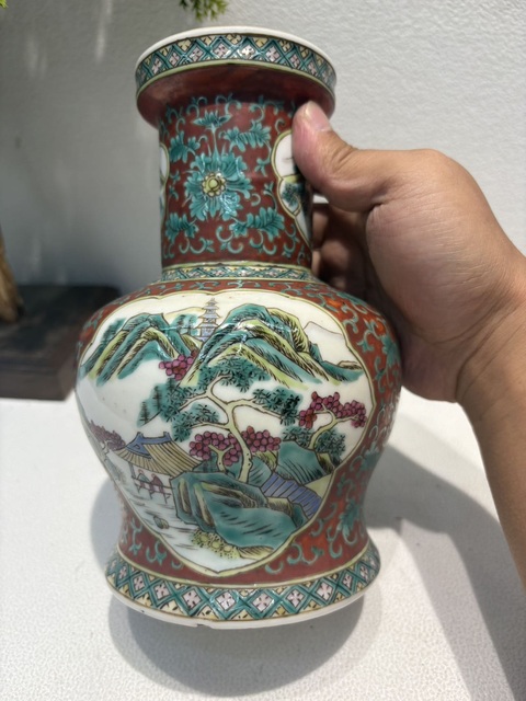 古玩陶瓷山水紋瓶真品鑒賞圖