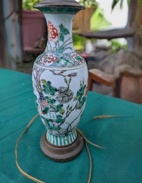 古玩陶瓷花鳥紋五彩觀音瓶真品鑒賞圖