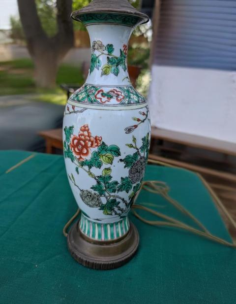 古玩陶瓷花鳥紋五彩觀音瓶真品鑒賞圖