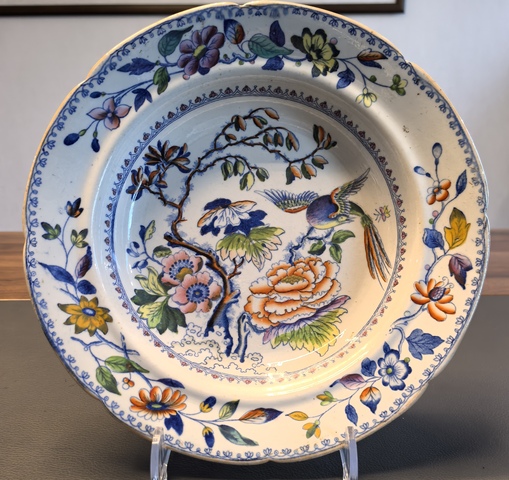 古玩陶瓷花鳥紋斗彩盤真品鑒賞圖
