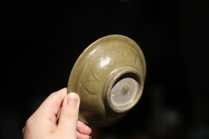 古玩陶瓷龍泉青瓷雙魚洗真品鑒賞圖