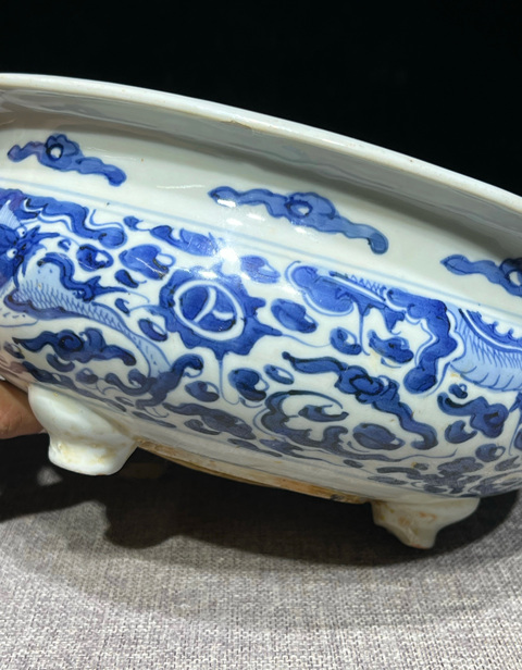 古玩陶瓷清早期 青花龍紋香爐真品鑒賞圖