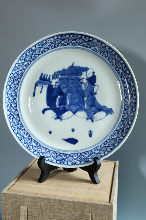 古玩陶瓷青花人物故事紋折腰盤拍賣,當(dāng)前價(jià)格2500元