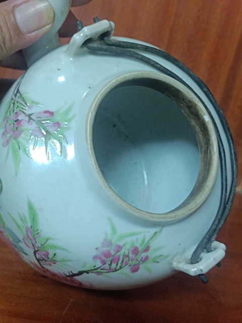 古玩陶瓷清光緒淺絳彩花鳥紋提梁壺真品鑒賞圖