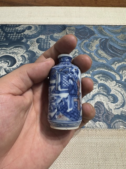 古玩陶瓷清晚期 青花釉里紅鼻煙壺真品鑒賞圖