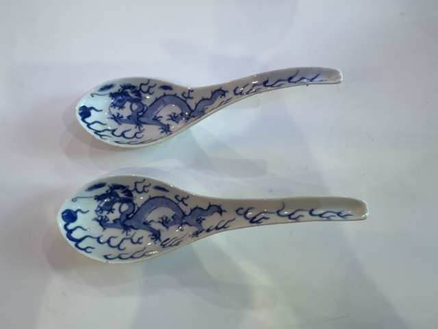古玩陶瓷青花云龍紋大號調羹(勺子)一對拍賣，當前價格2688元