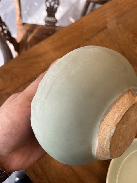 古玩陶瓷龍泉青瓷龍紋水盂真品鑒賞圖