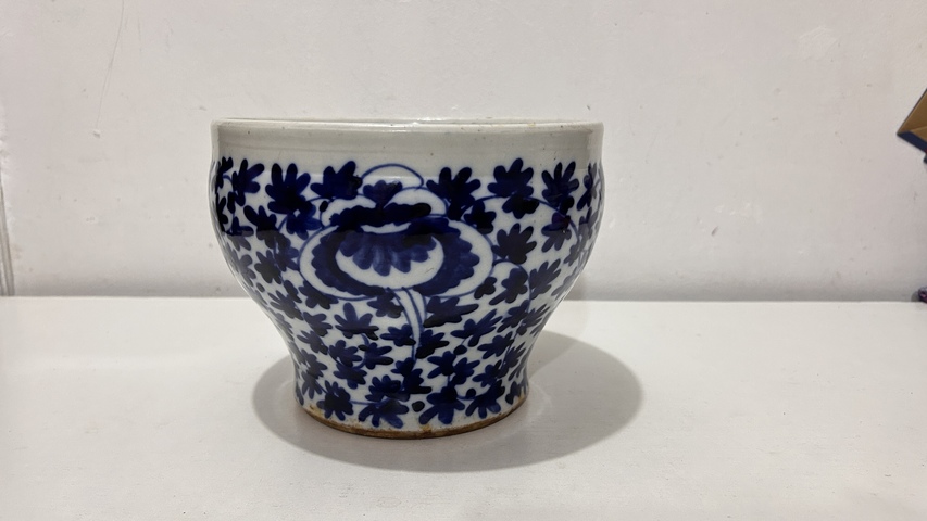 古玩陶瓷青花纏枝花卉紋馬蹄尊真品鑒賞圖