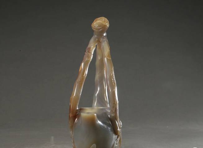 古玩玉器民國-創匯·紫瑪瑙俏色浮雕鏤空花卉紋提梁壺拍賣,當前價格1380元