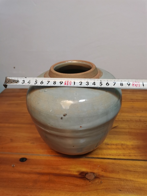 古玩陶瓷元明時期龍泉青瓷罐拍賣,當前價格190元