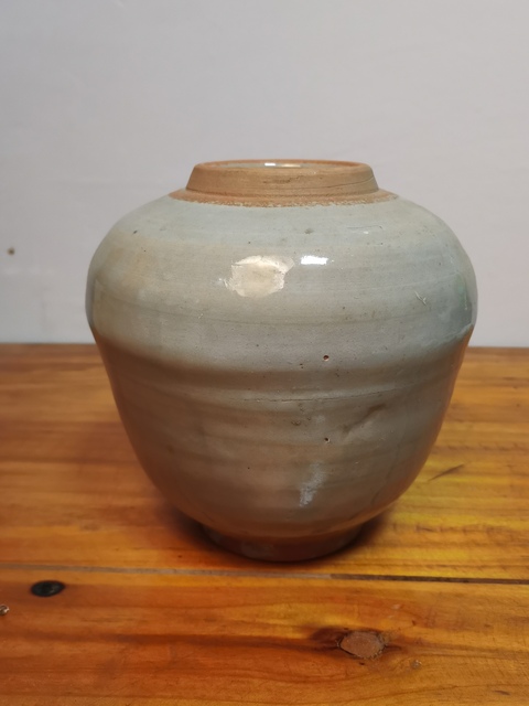 古玩陶瓷元明時期龍泉青瓷罐拍賣,當前價格190元