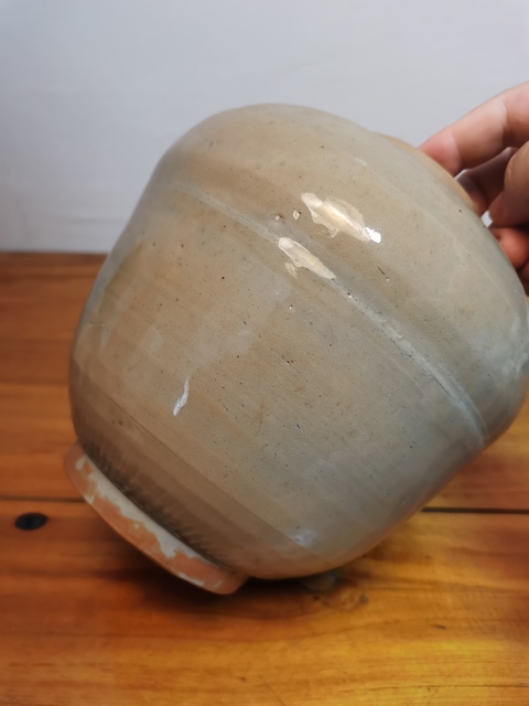 古玩陶瓷元明時期龍泉青瓷罐拍賣,當前價格190元