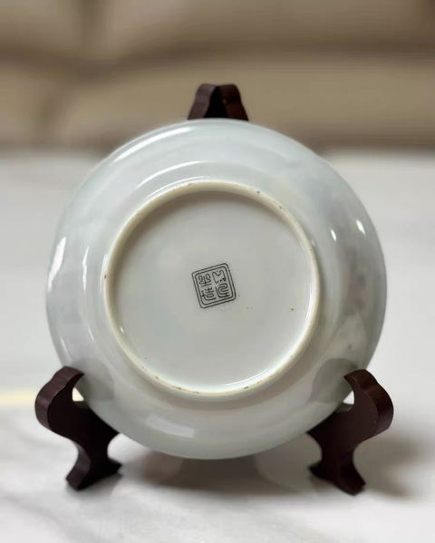 古玩陶瓷粉彩錦地紋開窗花卉碟真品鑒賞圖
