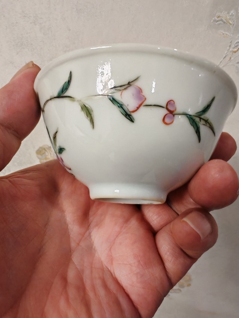 古玩陶瓷粉彩福壽紋茶碗真品鑒賞圖