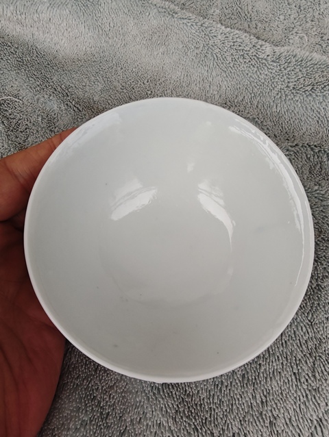 古玩陶瓷民國(guó)時(shí)期青花花卉紋碗真品鑒賞圖