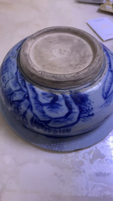 古玩陶瓷山水紋青花香爐真品鑒賞圖