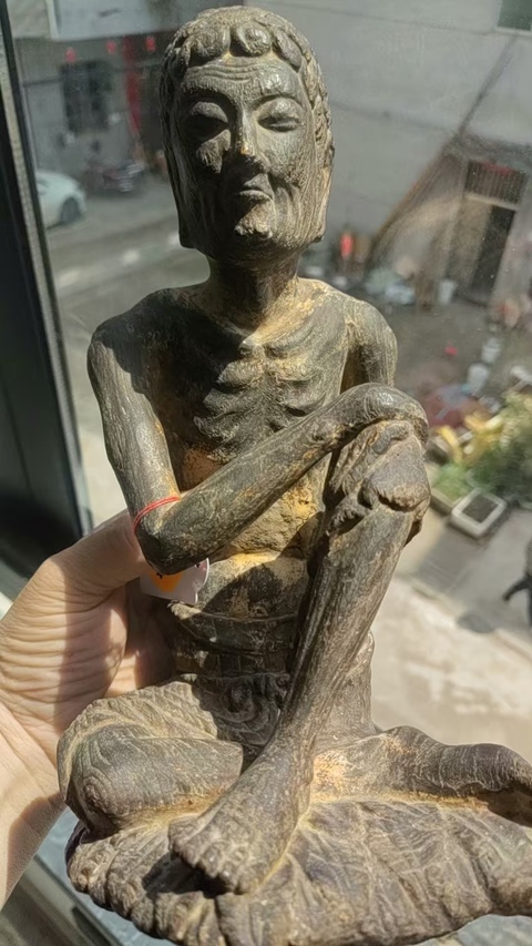 古玩雜項(xiàng)木雕佛像真品鑒賞圖