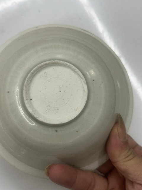 古玩陶瓷青白釉撇口碗真品鑒賞圖