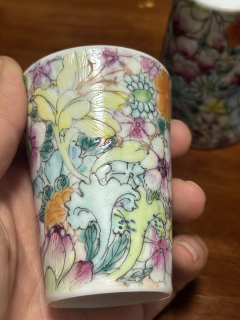 古玩陶瓷粉彩百花紋杯一對真品鑒賞圖